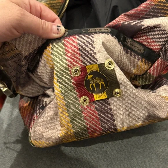 LeSportsac L.A.M.B Barrell Purse - Picture 8 of 14